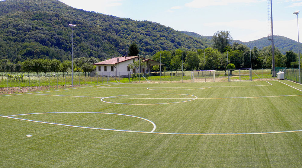 Impiantistica sportiva – campo in erba sintetica – San Leonardo (UD)
